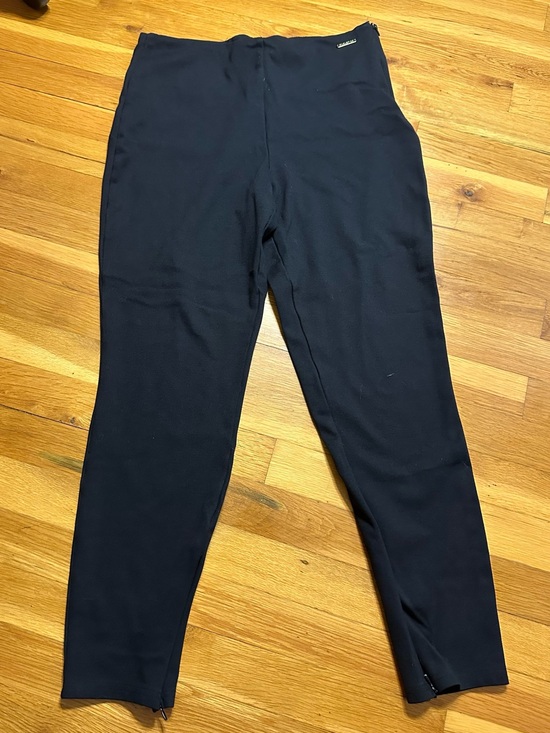Fabletics Pants - Fabletics Black Ponte Leggings with Gold Logo‎ Tab